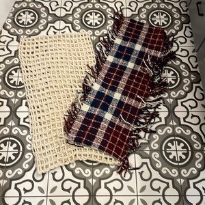 Set of 2 scarves